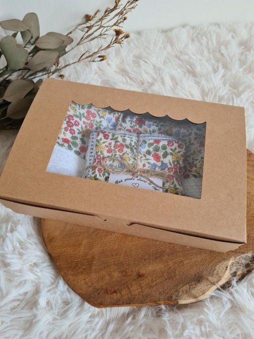 Coffret lingettes et serviette invité en Liberty